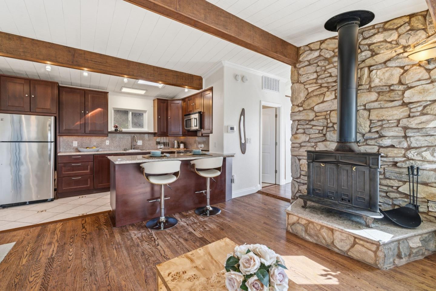 Detail Gallery Image 7 of 36 For 11207 Lake Blvd, Felton,  CA 95018 - 2 Beds | 2 Baths