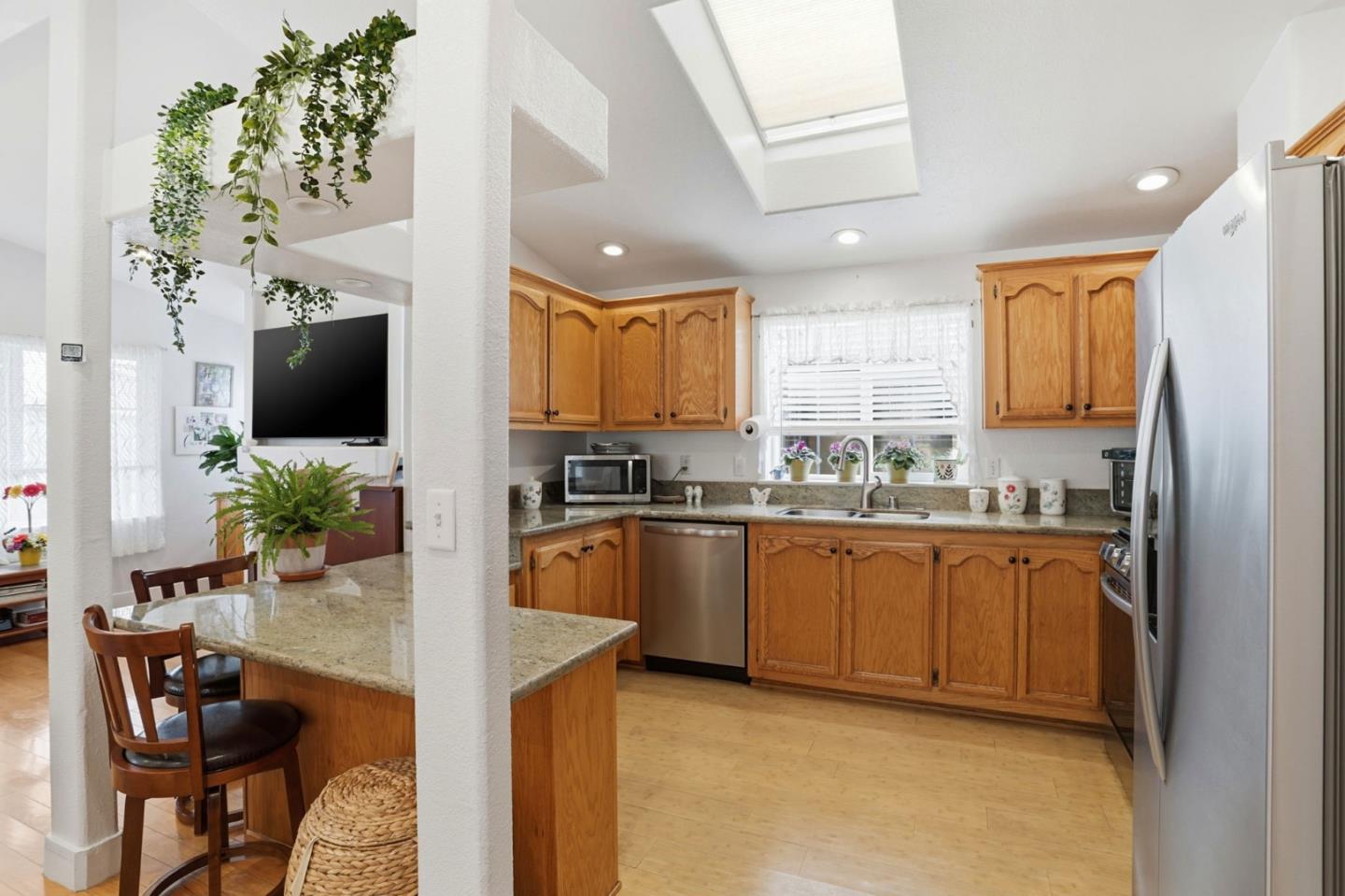 Detail Gallery Image 12 of 31 For 433 Sylvan Ave #120,  Mountain View,  CA 94041 - 2 Beds | 2 Baths