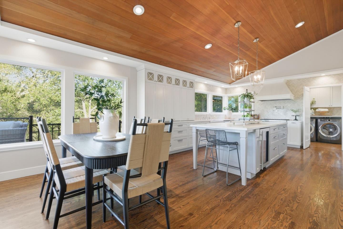 Detail Gallery Image 16 of 78 For 108 Teresita Way, Los Gatos,  CA 95032 - 5 Beds | 4 Baths