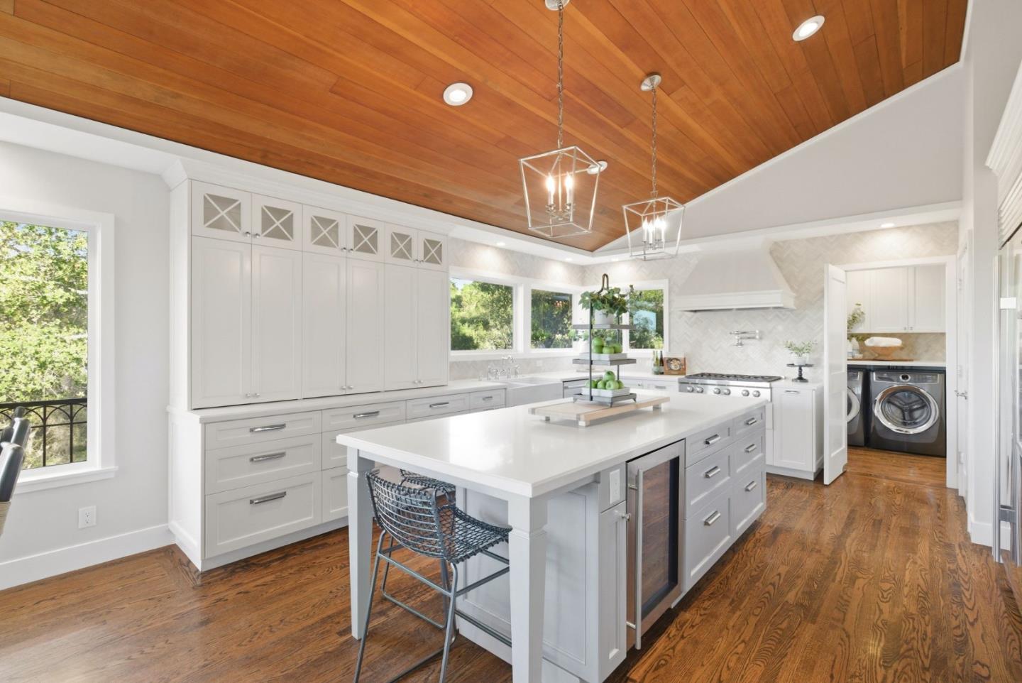 Detail Gallery Image 17 of 78 For 108 Teresita Way, Los Gatos,  CA 95032 - 5 Beds | 4 Baths