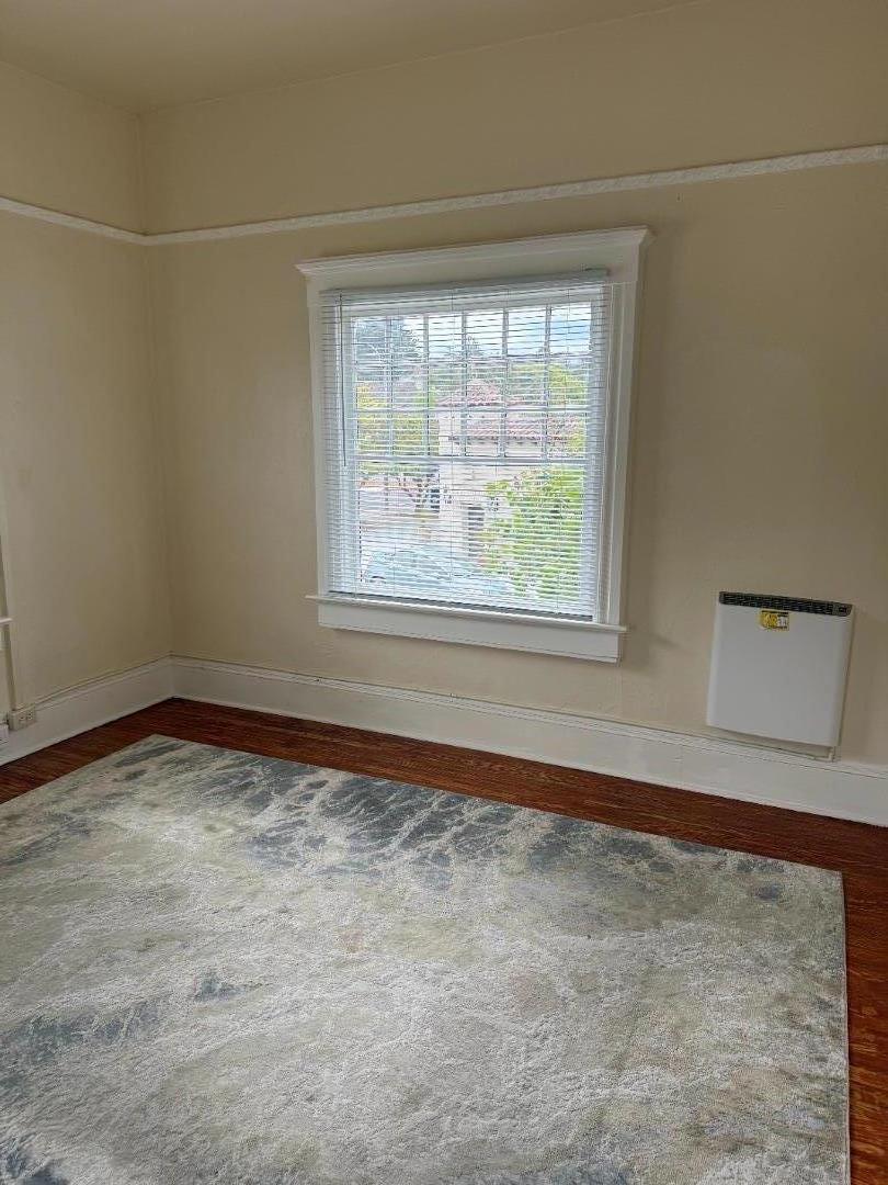 Detail Gallery Image 6 of 9 For 573 Polk St, Monterey,  CA 93940 - – Beds | – Baths