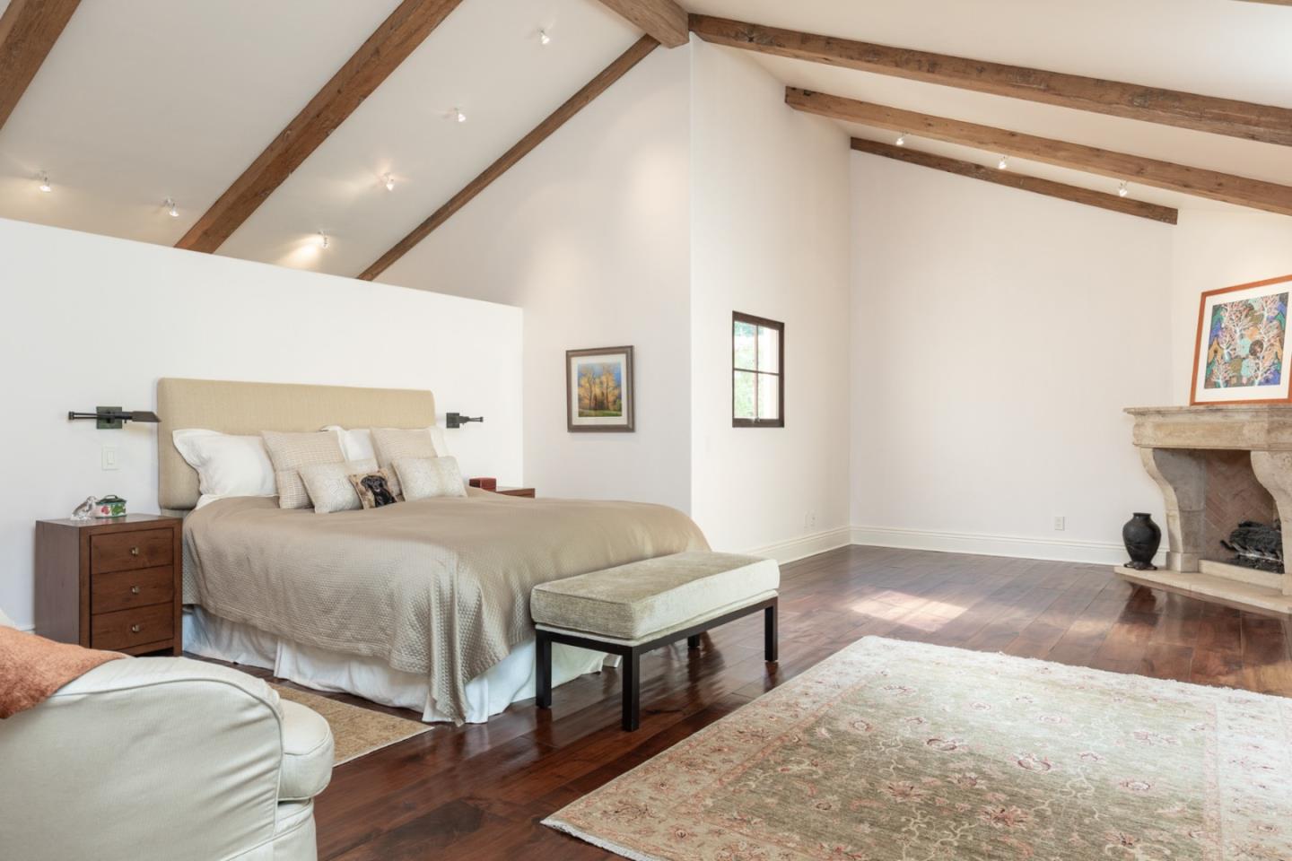 Detail Gallery Image 16 of 28 For 1433 Lisbon Ln, Pebble Beach,  CA 93953 - 3 Beds | 4/1 Baths