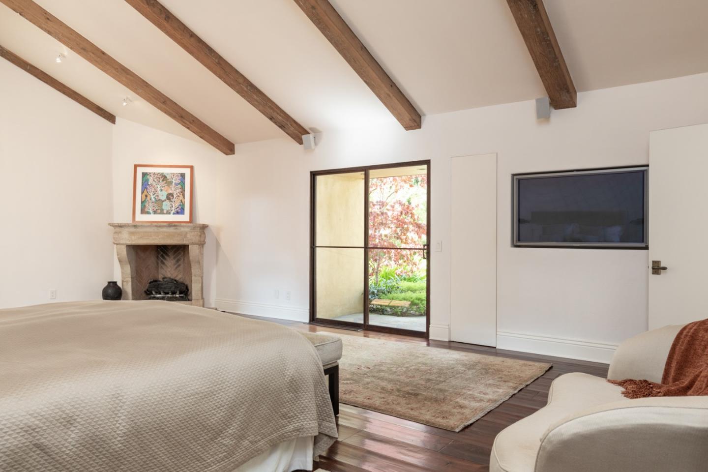 Detail Gallery Image 17 of 28 For 1433 Lisbon Ln, Pebble Beach,  CA 93953 - 3 Beds | 4/1 Baths