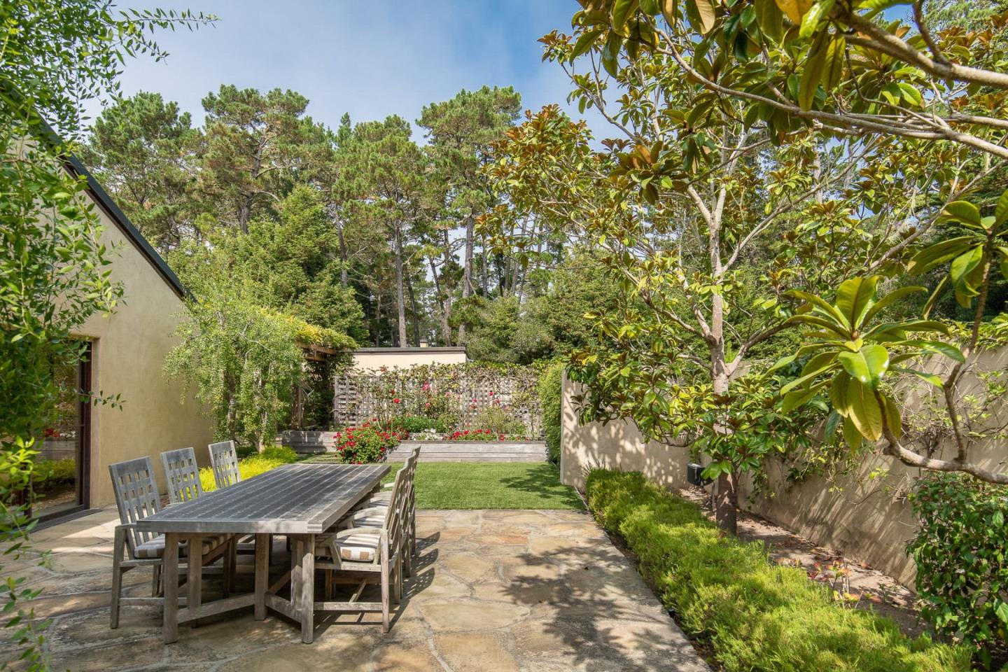 Detail Gallery Image 22 of 28 For 1433 Lisbon Ln, Pebble Beach,  CA 93953 - 3 Beds | 4/1 Baths