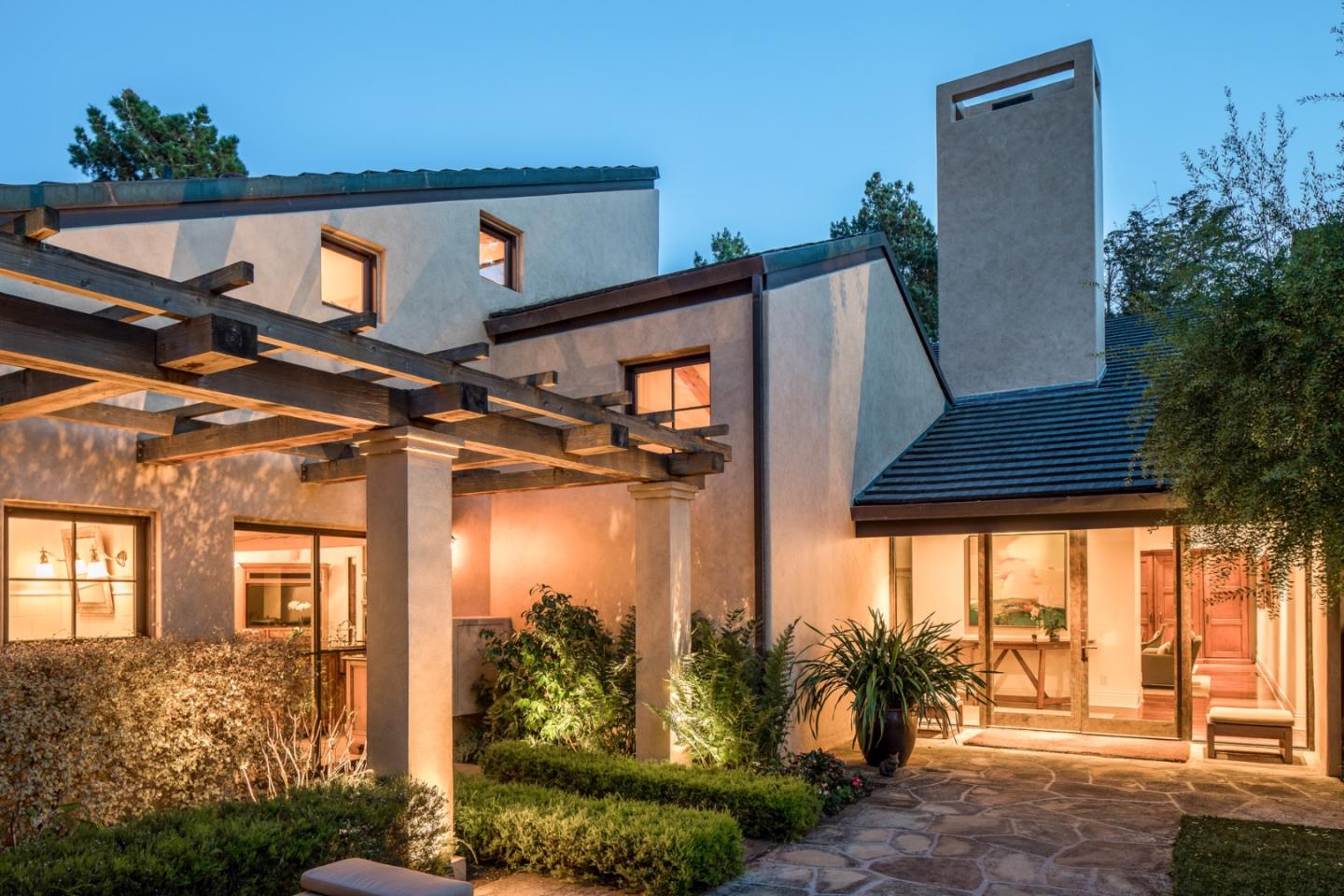 Detail Gallery Image 6 of 28 For 1433 Lisbon Ln, Pebble Beach,  CA 93953 - 3 Beds | 4/1 Baths