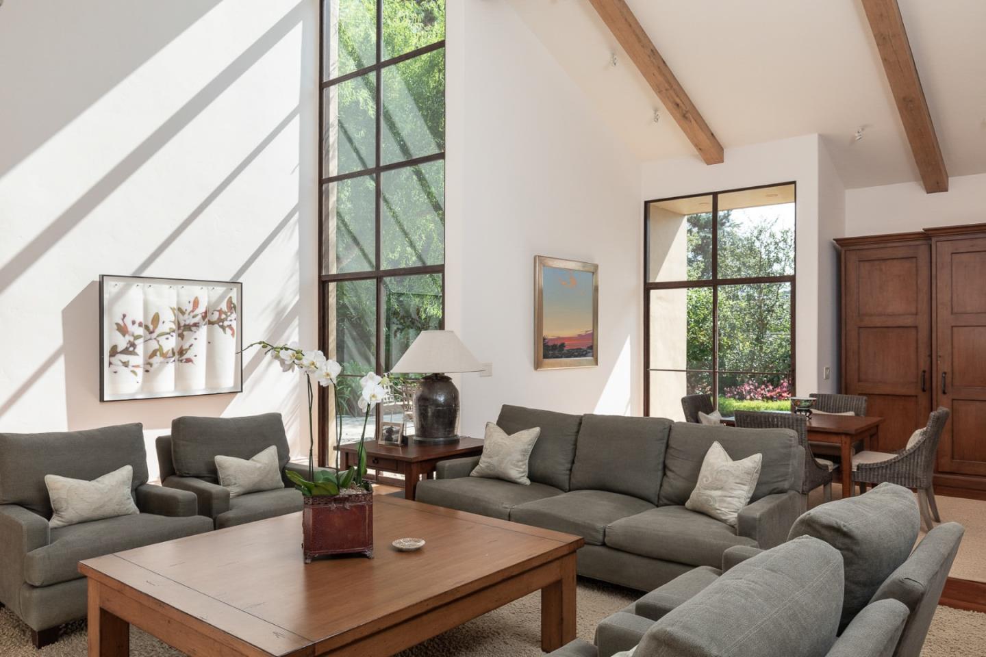 Detail Gallery Image 9 of 28 For 1433 Lisbon Ln, Pebble Beach,  CA 93953 - 3 Beds | 4/1 Baths