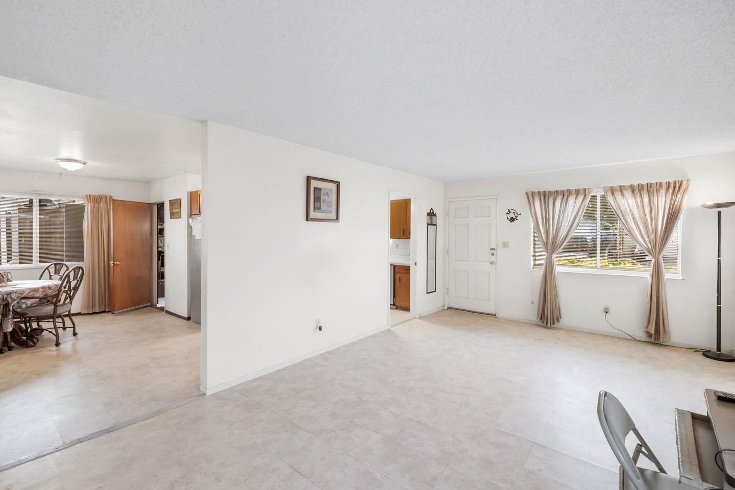 Detail Gallery Image 11 of 23 For 26 Seaview Dr, Bay Point,  CA 94565 - 3 Beds | 2 Baths