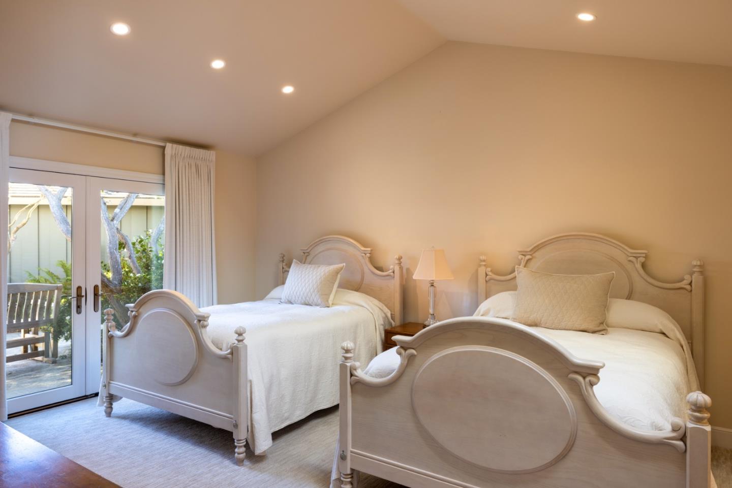 Detail Gallery Image 27 of 39 For 2927 Old 17 Mile Dr, Pebble Beach,  CA 93953 - 6 Beds | 6/1 Baths