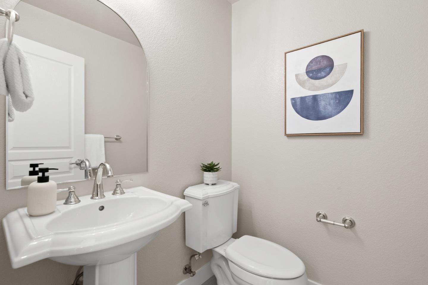 Detail Gallery Image 22 of 47 For 171 Cameron Dr, Mountain View,  CA 94043 - 2 Beds | 2/1 Baths