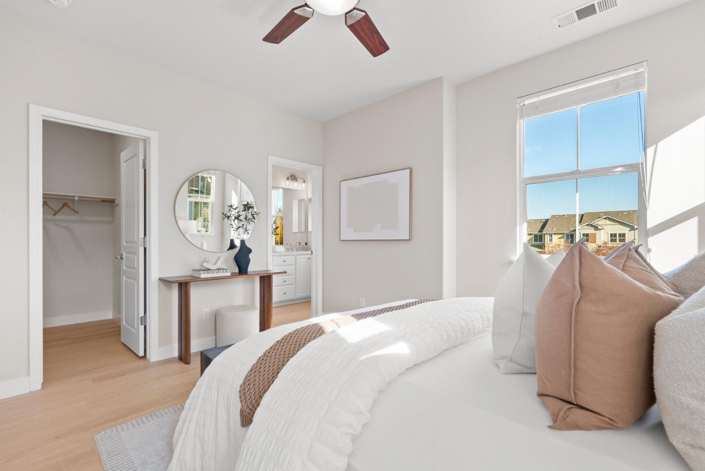 Detail Gallery Image 26 of 47 For 171 Cameron Dr, Mountain View,  CA 94043 - 2 Beds | 2/1 Baths