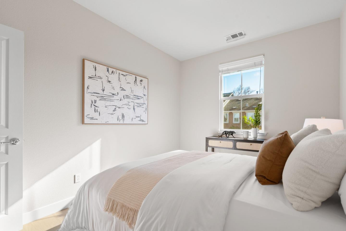 Detail Gallery Image 32 of 47 For 171 Cameron Dr, Mountain View,  CA 94043 - 2 Beds | 2/1 Baths