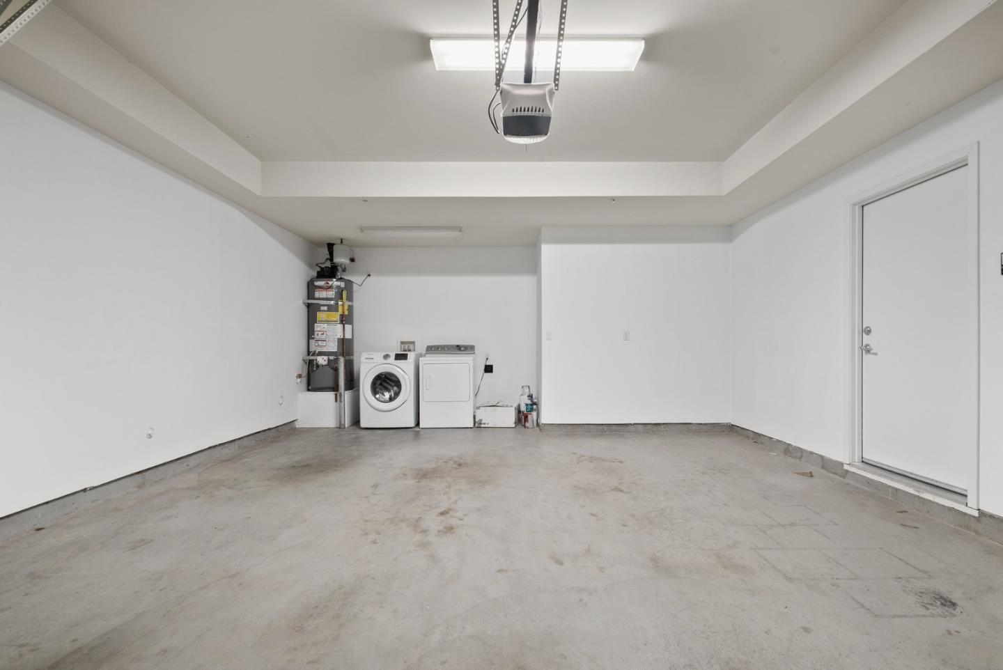 Detail Gallery Image 36 of 47 For 171 Cameron Dr, Mountain View,  CA 94043 - 2 Beds | 2/1 Baths