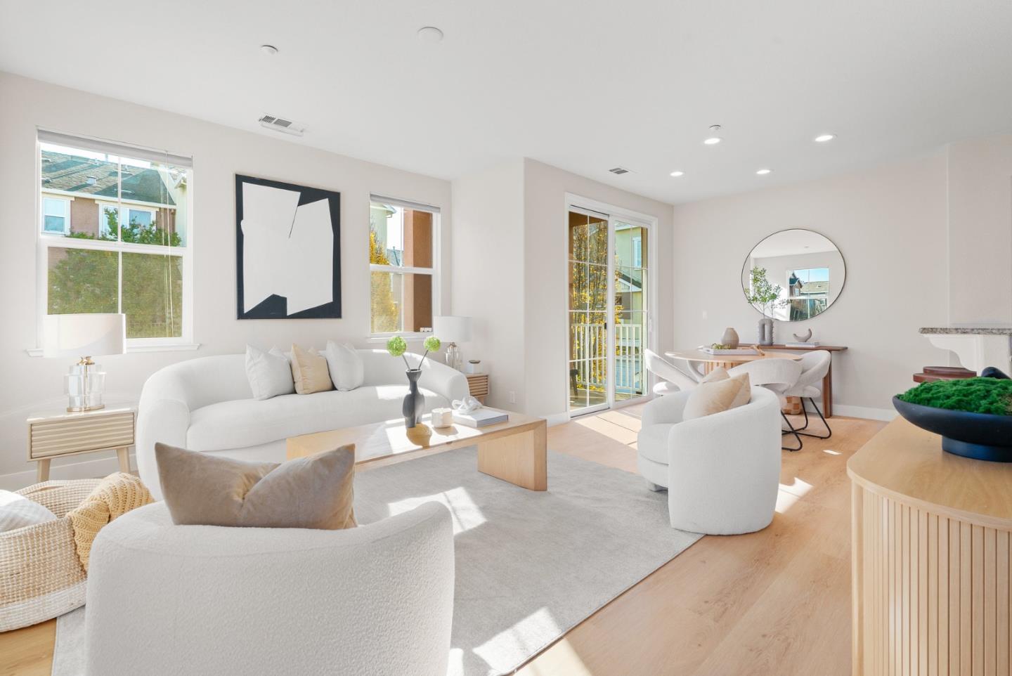 Detail Gallery Image 6 of 47 For 171 Cameron Dr, Mountain View,  CA 94043 - 2 Beds | 2/1 Baths