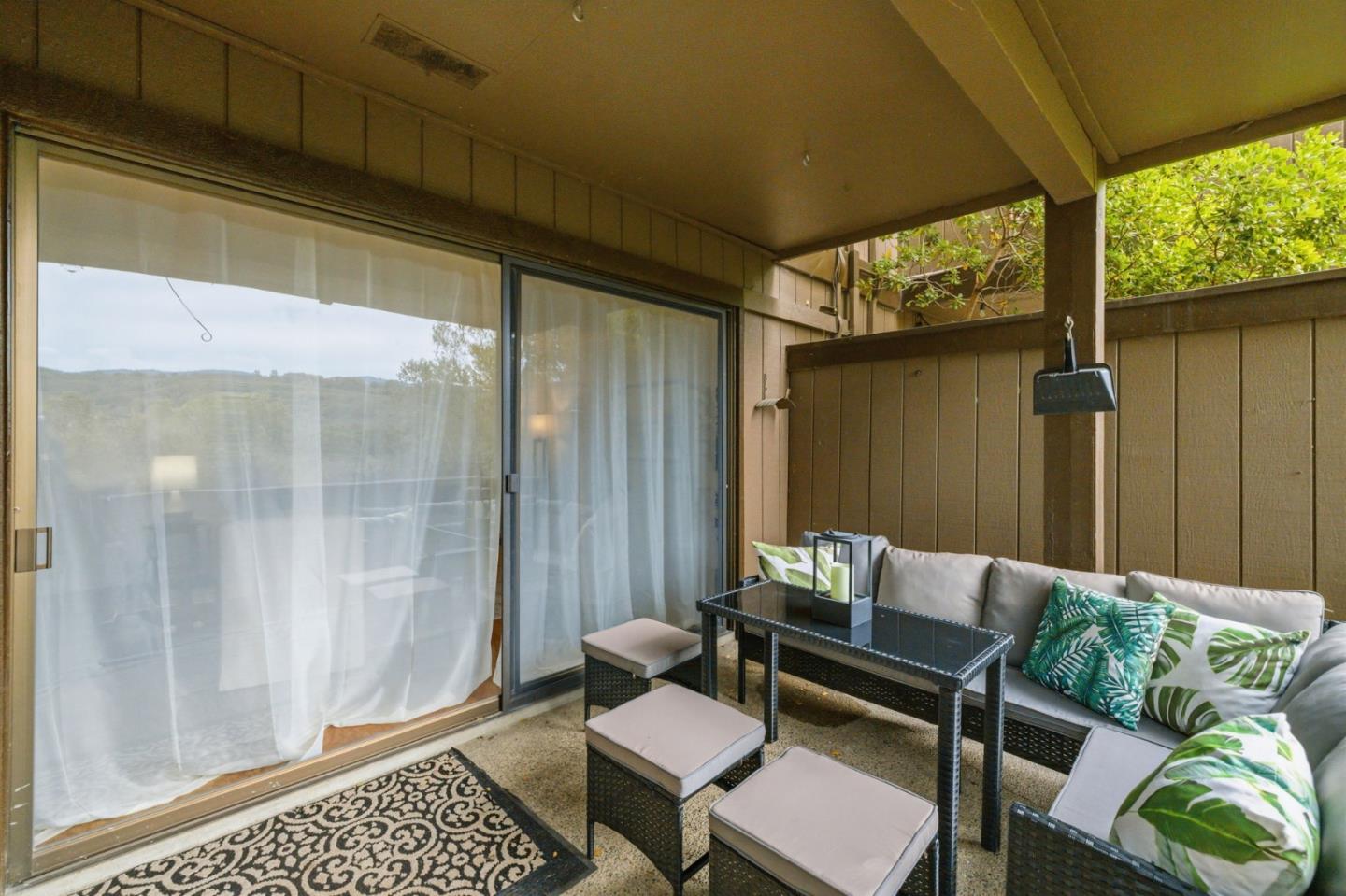 Detail Gallery Image 26 of 38 For 3387 Brittan Ave #2,  San Carlos,  CA 94070 - 2 Beds | 2 Baths
