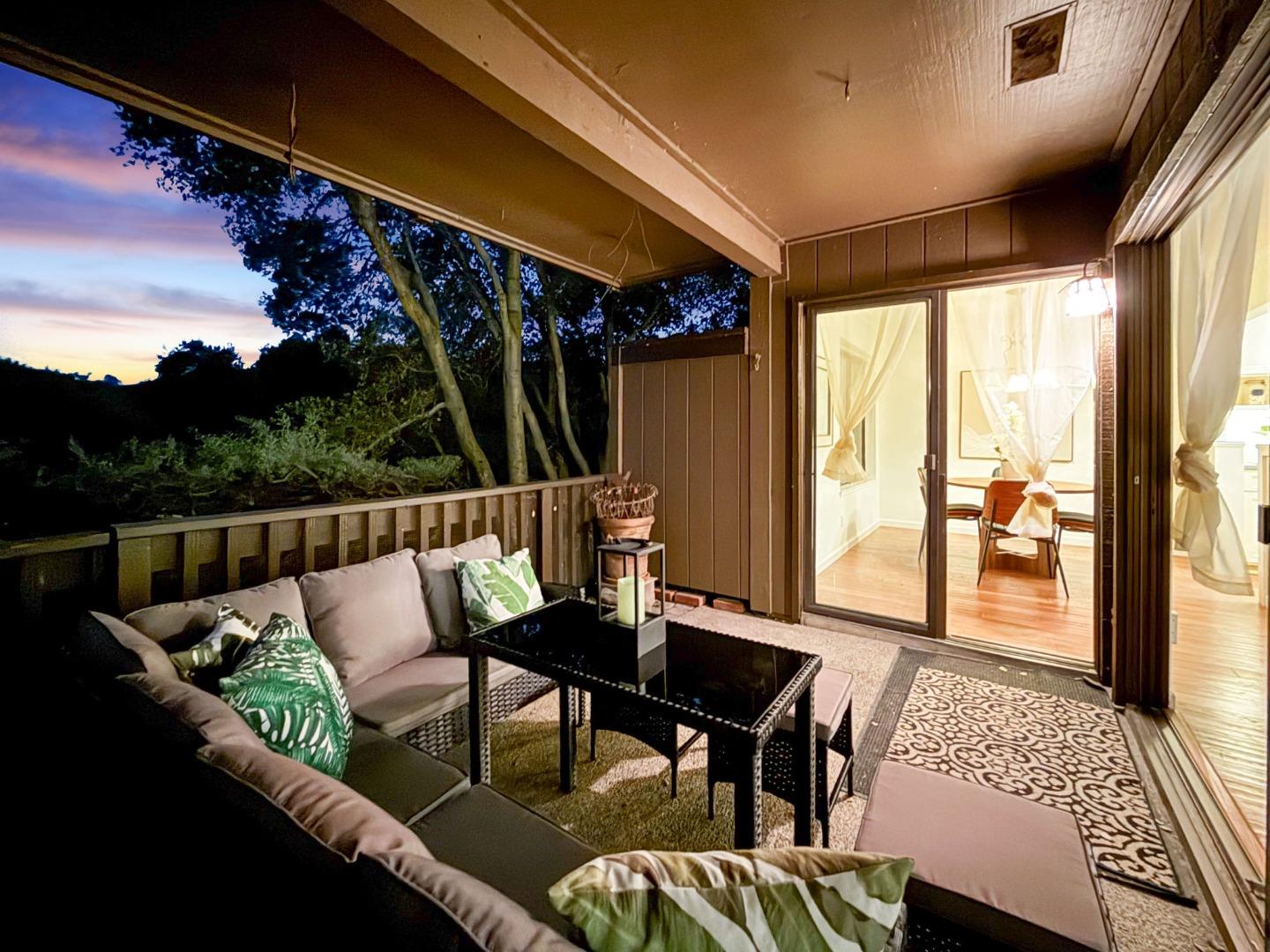 Detail Gallery Image 27 of 38 For 3387 Brittan Ave #2,  San Carlos,  CA 94070 - 2 Beds | 2 Baths