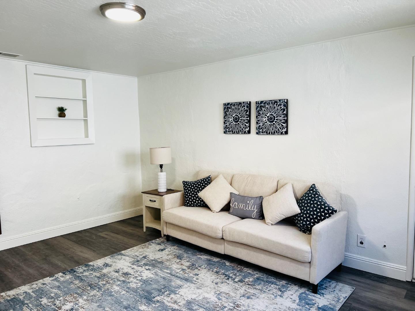 Detail Gallery Image 22 of 28 For 1805 De Ovan Ave, Stockton,  CA 95204 - 4 Beds | 1/1 Baths