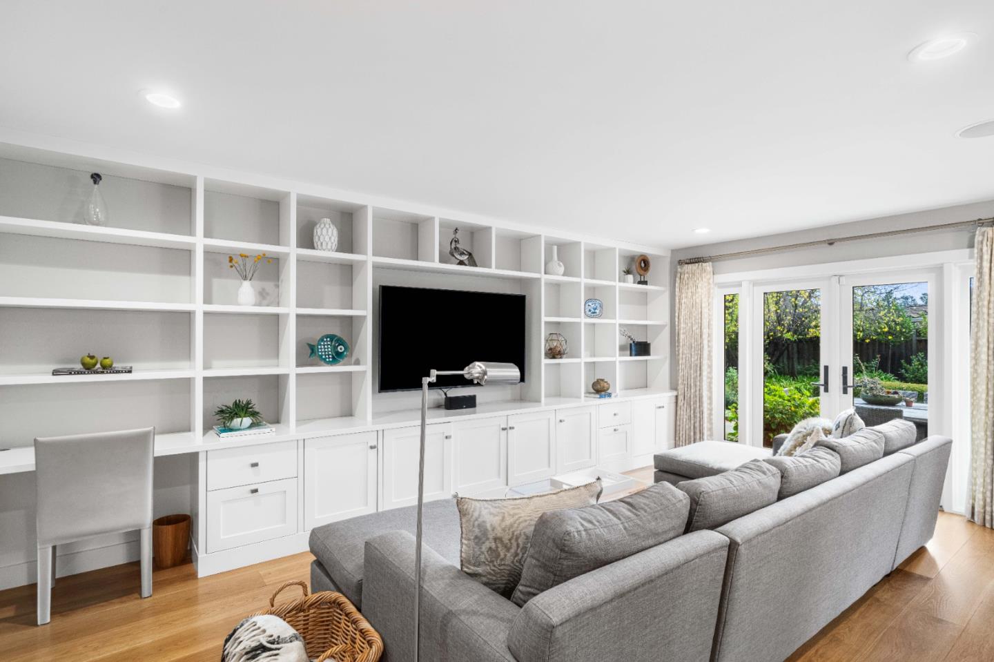 Detail Gallery Image 10 of 31 For 999 Hayman Pl, Los Altos,  CA 94024 - 4 Beds | 2/1 Baths