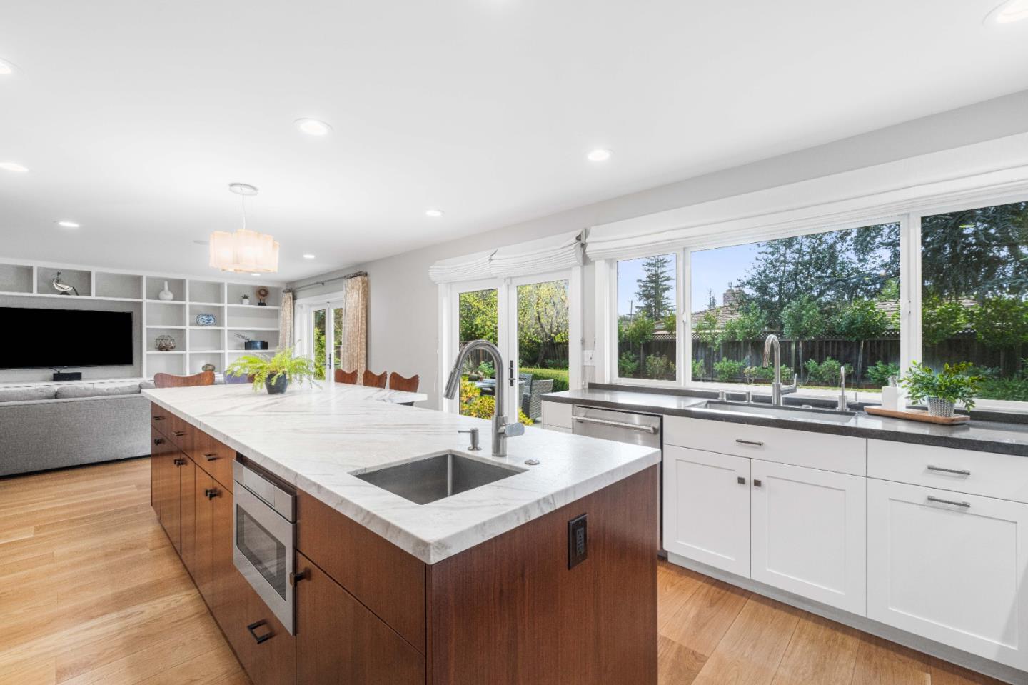 Detail Gallery Image 14 of 31 For 999 Hayman Pl, Los Altos,  CA 94024 - 4 Beds | 2/1 Baths