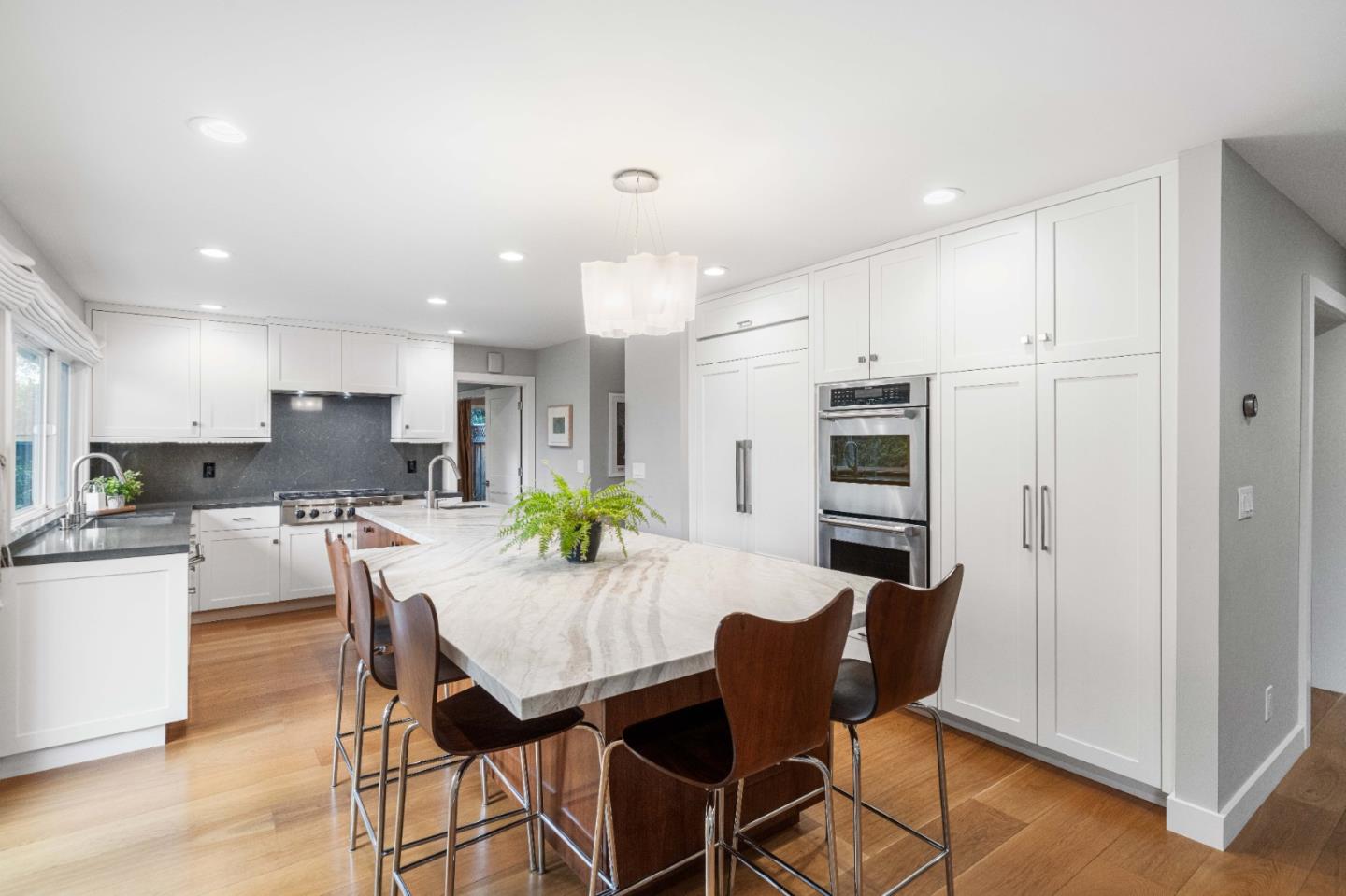 Detail Gallery Image 15 of 31 For 999 Hayman Pl, Los Altos,  CA 94024 - 4 Beds | 2/1 Baths