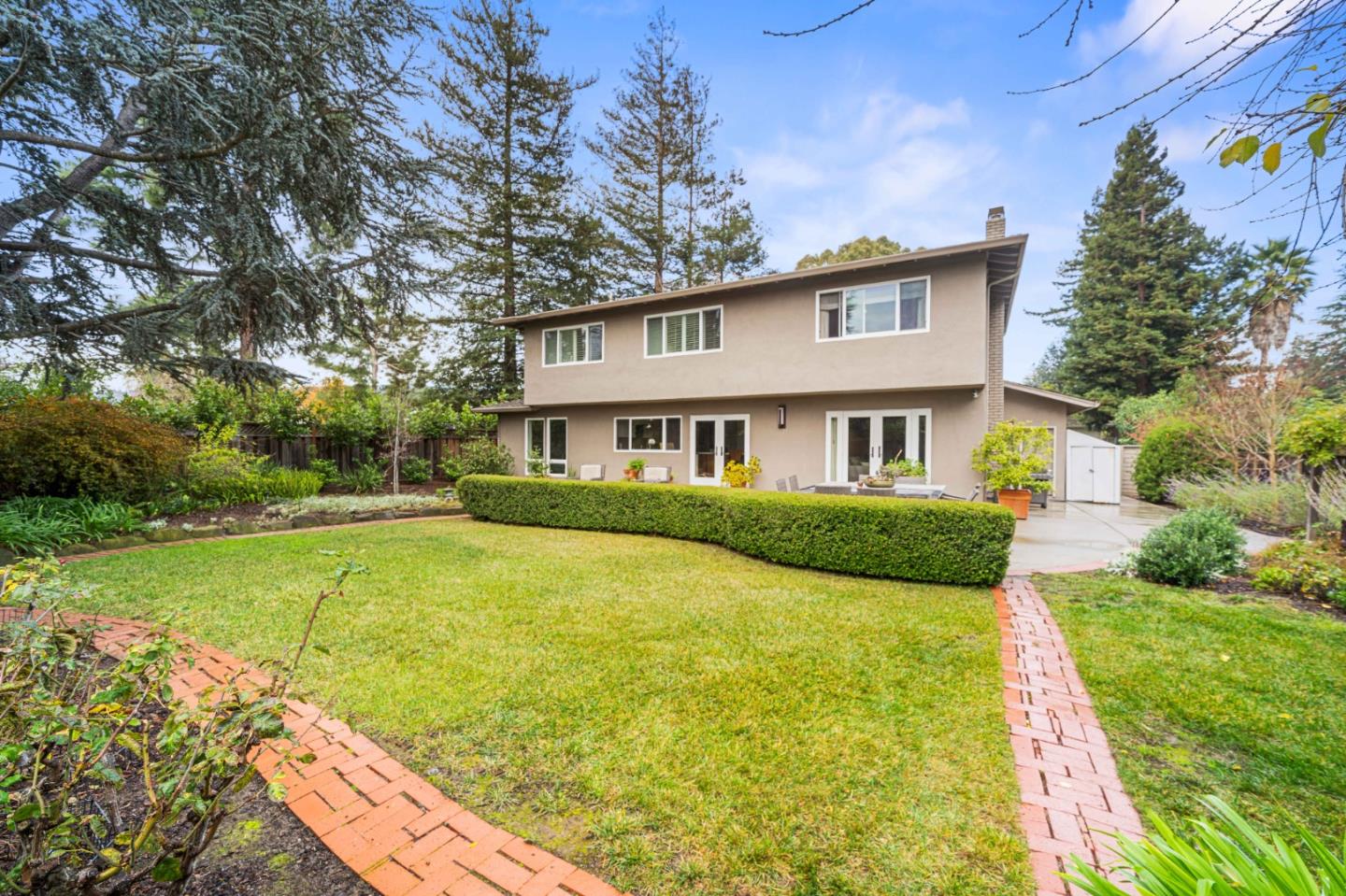 Detail Gallery Image 6 of 31 For 999 Hayman Pl, Los Altos,  CA 94024 - 4 Beds | 2/1 Baths