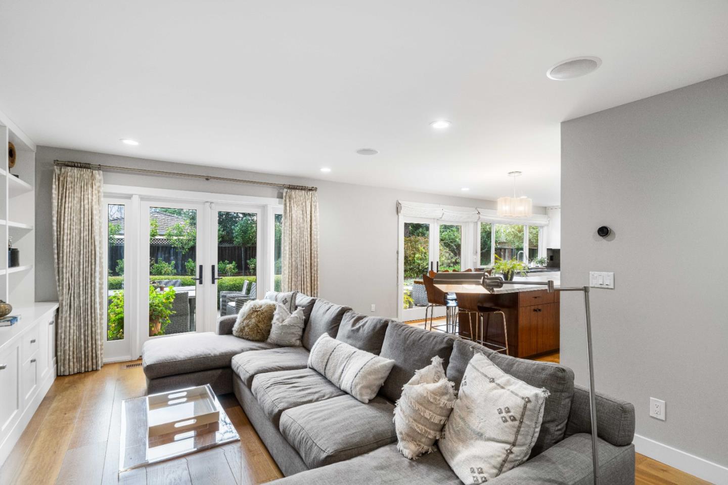 Detail Gallery Image 8 of 31 For 999 Hayman Pl, Los Altos,  CA 94024 - 4 Beds | 2/1 Baths