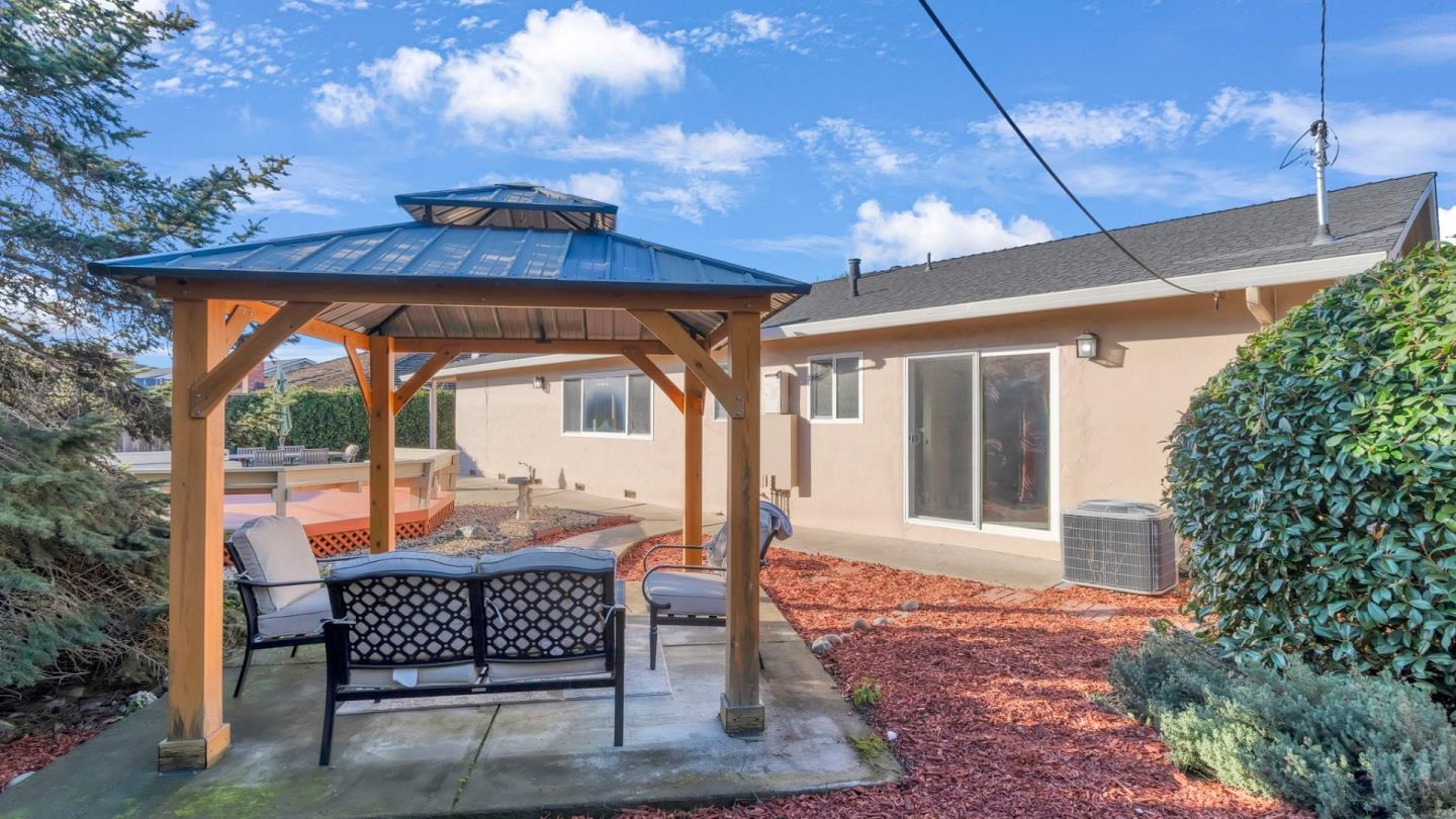 Detail Gallery Image 25 of 25 For 3294 Pearltone Dr, San Jose,  CA 95117 - 3 Beds | 2 Baths