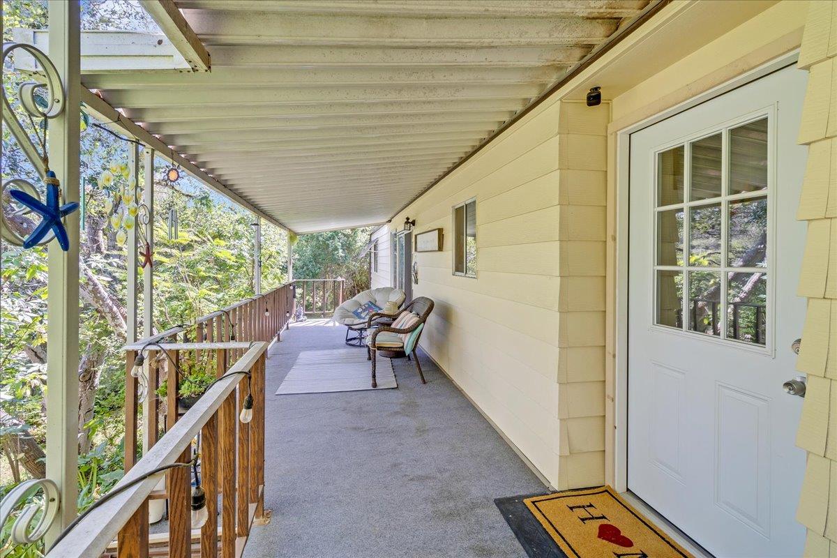 Detail Gallery Image 3 of 27 For 17617 Pond Derosa #29,  Salinas,  CA 93907 - 2 Beds | 2 Baths