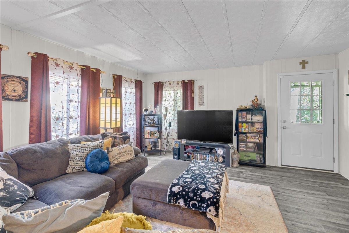 17617 Pond Derosa UNIT 29, Salinas, CA, 93907