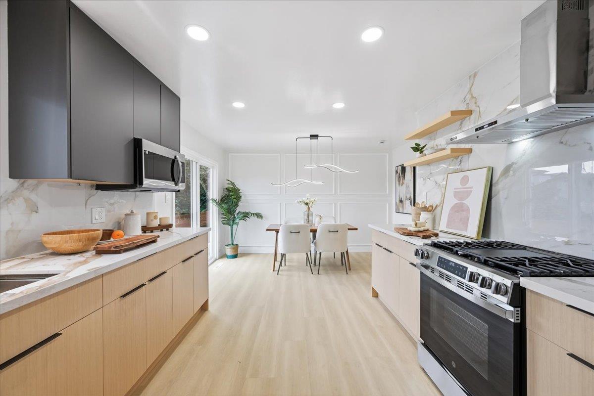 Detail Gallery Image 17 of 64 For 2633 Somerset Ave, Castro Valley,  CA 94546 - 3 Beds | 2 Baths