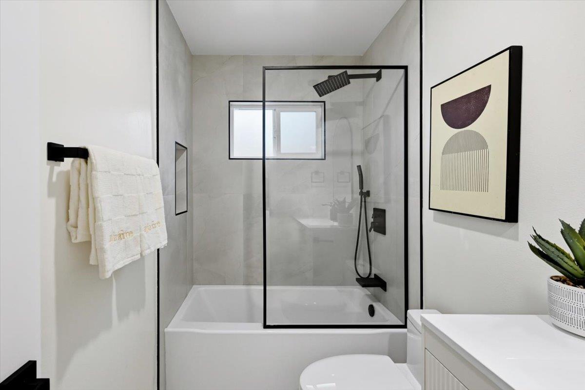 Detail Gallery Image 49 of 64 For 2633 Somerset Ave, Castro Valley,  CA 94546 - 3 Beds | 2 Baths