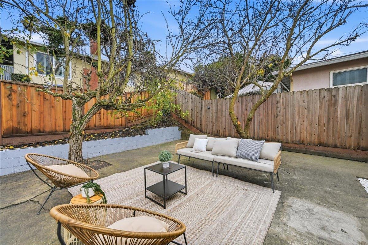 Detail Gallery Image 52 of 64 For 2633 Somerset Ave, Castro Valley,  CA 94546 - 3 Beds | 2 Baths