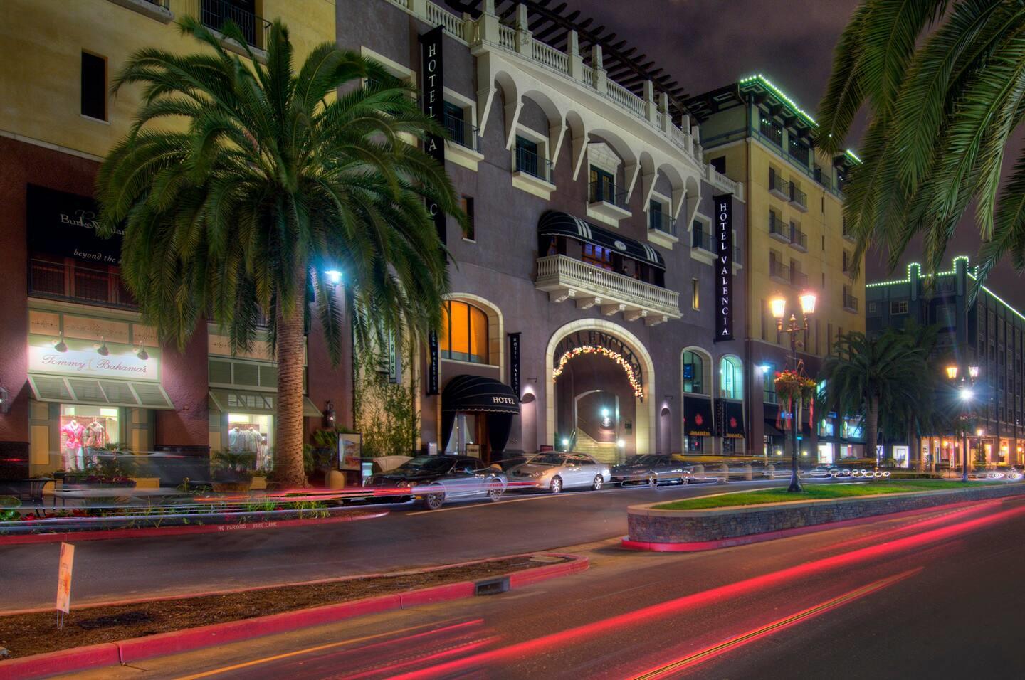 Detail Gallery Image 13 of 17 For 333 Santana Row #340,  San Jose,  CA 95128 - 2 Beds | 1/1 Baths