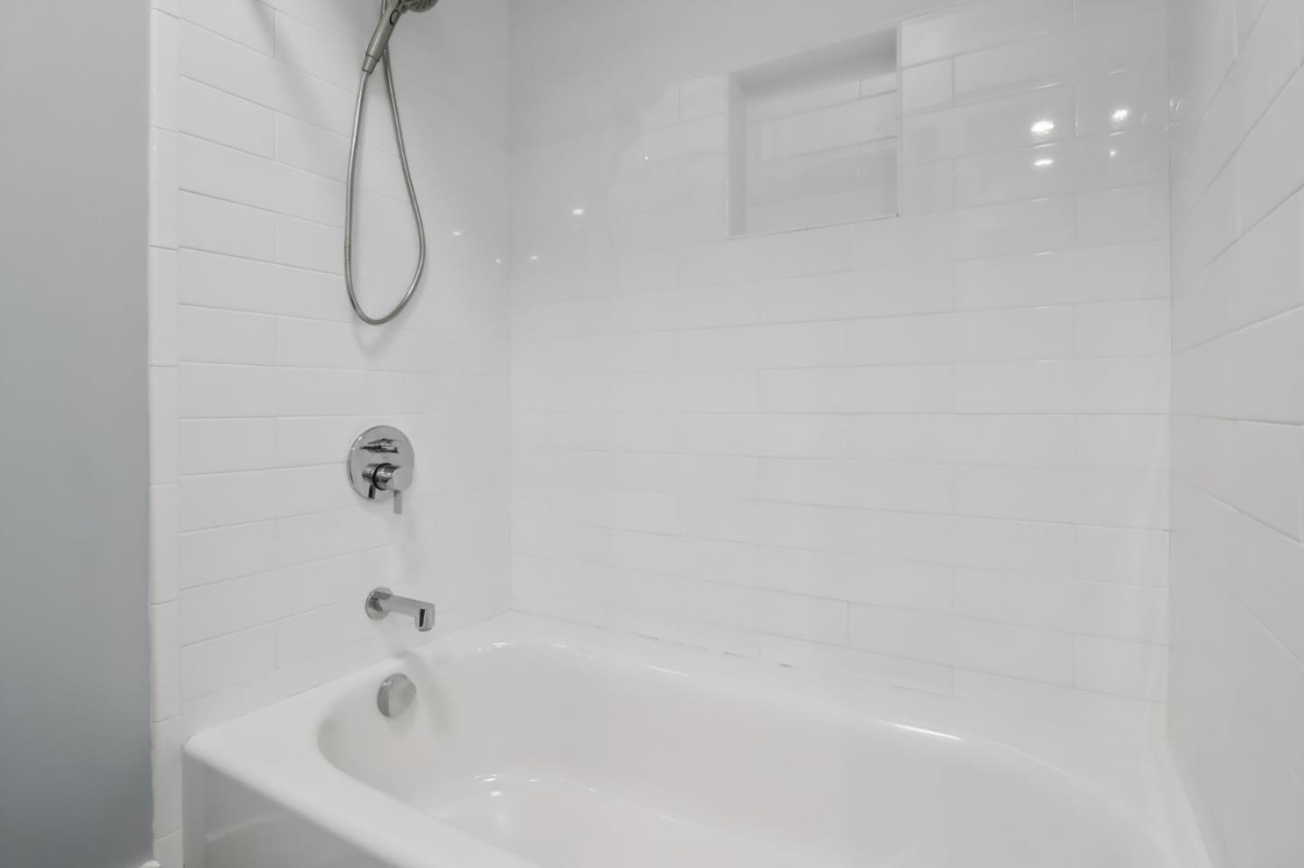 Detail Gallery Image 19 of 44 For 333 Santana Row #340,  San Jose,  CA 95128 - 2 Beds | 1/1 Baths