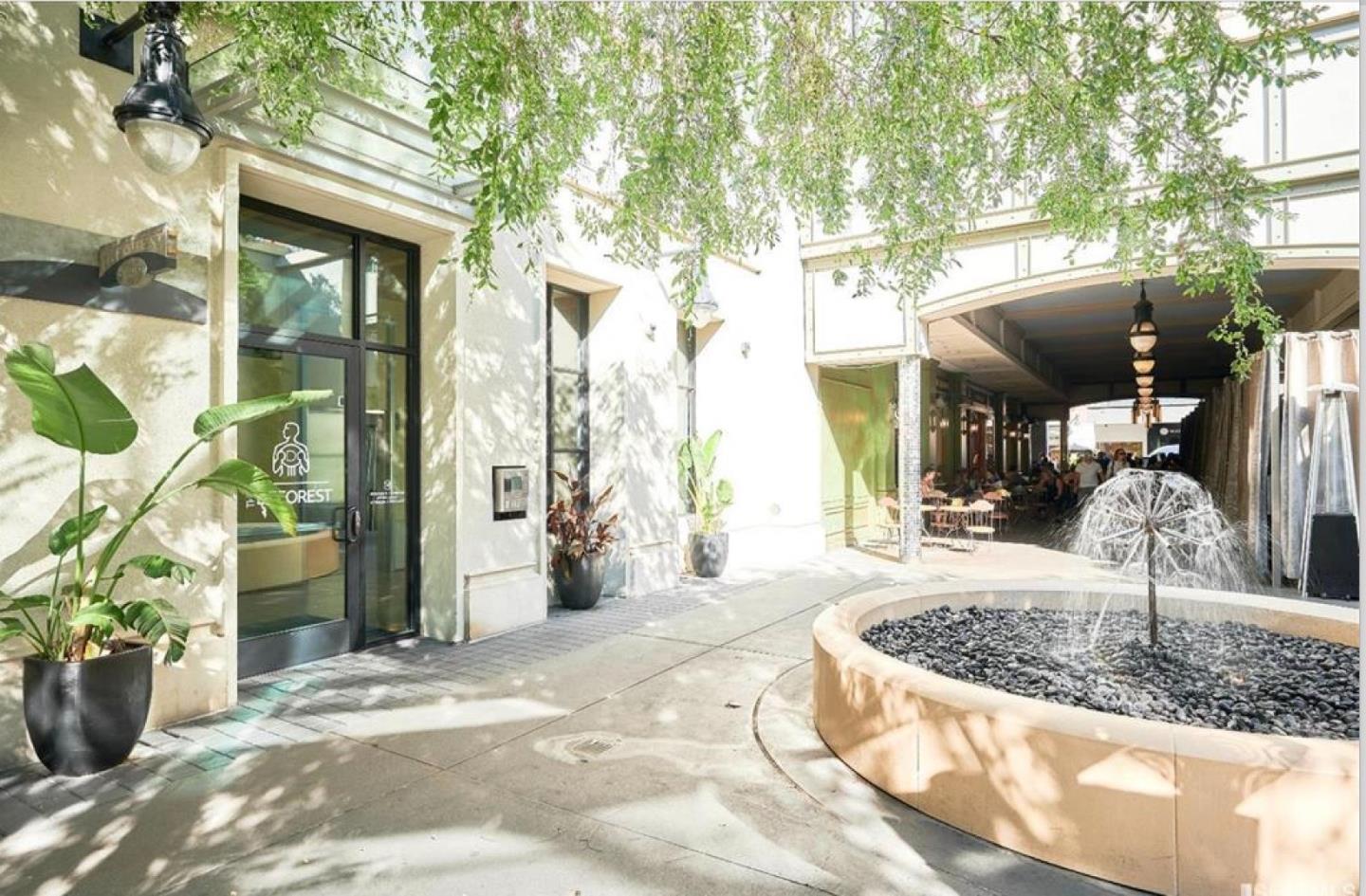 Detail Gallery Image 2 of 17 For 333 Santana Row #340,  San Jose,  CA 95128 - 2 Beds | 1/1 Baths