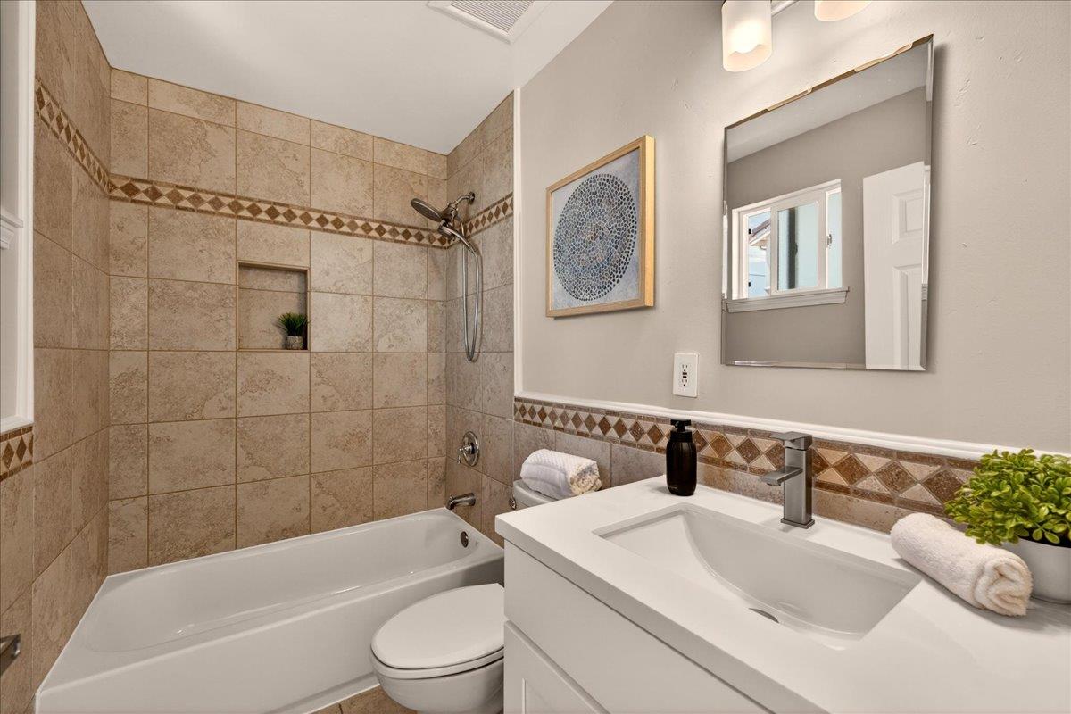 Detail Gallery Image 14 of 29 For 1460 Saturn Ct, Milpitas,  CA 95035 - 4 Beds | 2 Baths