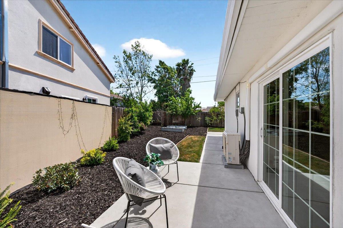 Detail Gallery Image 25 of 29 For 1460 Saturn Ct, Milpitas,  CA 95035 - 4 Beds | 2 Baths
