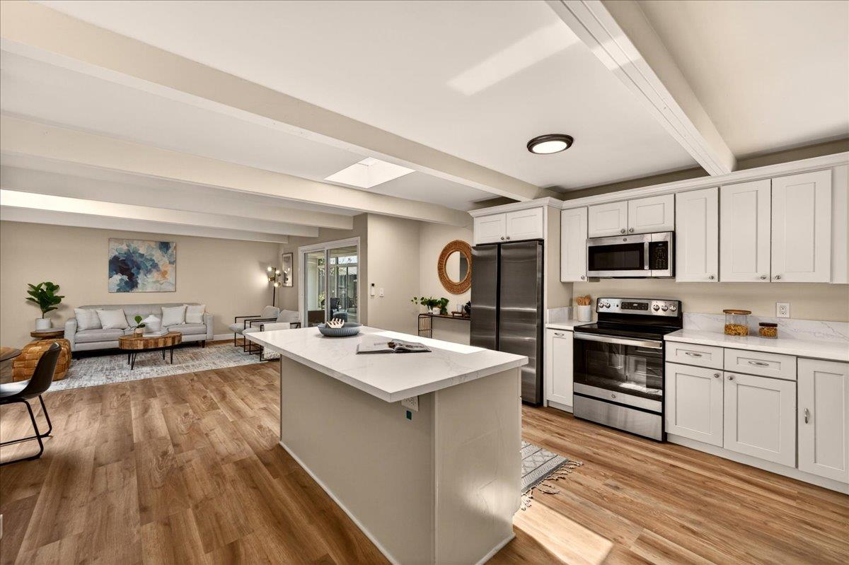 Detail Gallery Image 4 of 29 For 1460 Saturn Ct, Milpitas,  CA 95035 - 4 Beds | 2 Baths