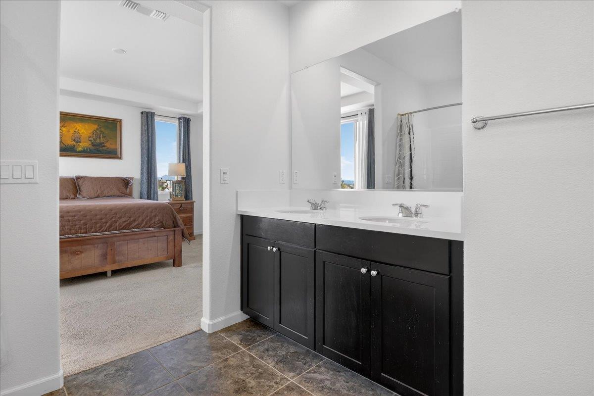 Detail Gallery Image 24 of 46 For 3076 Palomino Way, Hollister,  CA 95023 - 5 Beds | 3 Baths