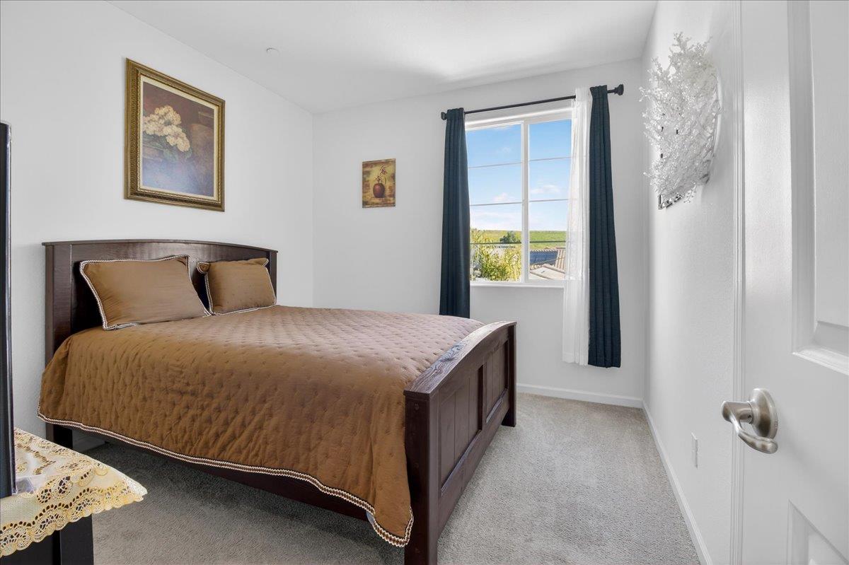 Detail Gallery Image 30 of 46 For 3076 Palomino Way, Hollister,  CA 95023 - 5 Beds | 3 Baths