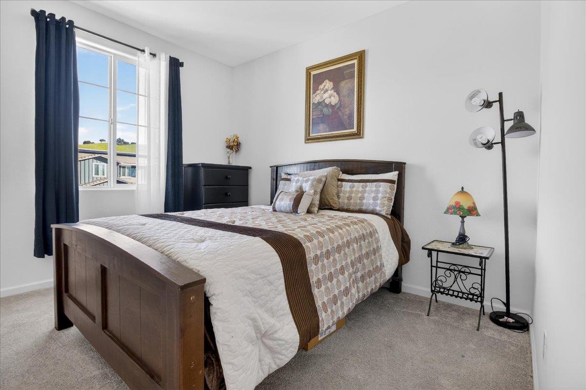 Detail Gallery Image 34 of 46 For 3076 Palomino Way, Hollister,  CA 95023 - 5 Beds | 3 Baths