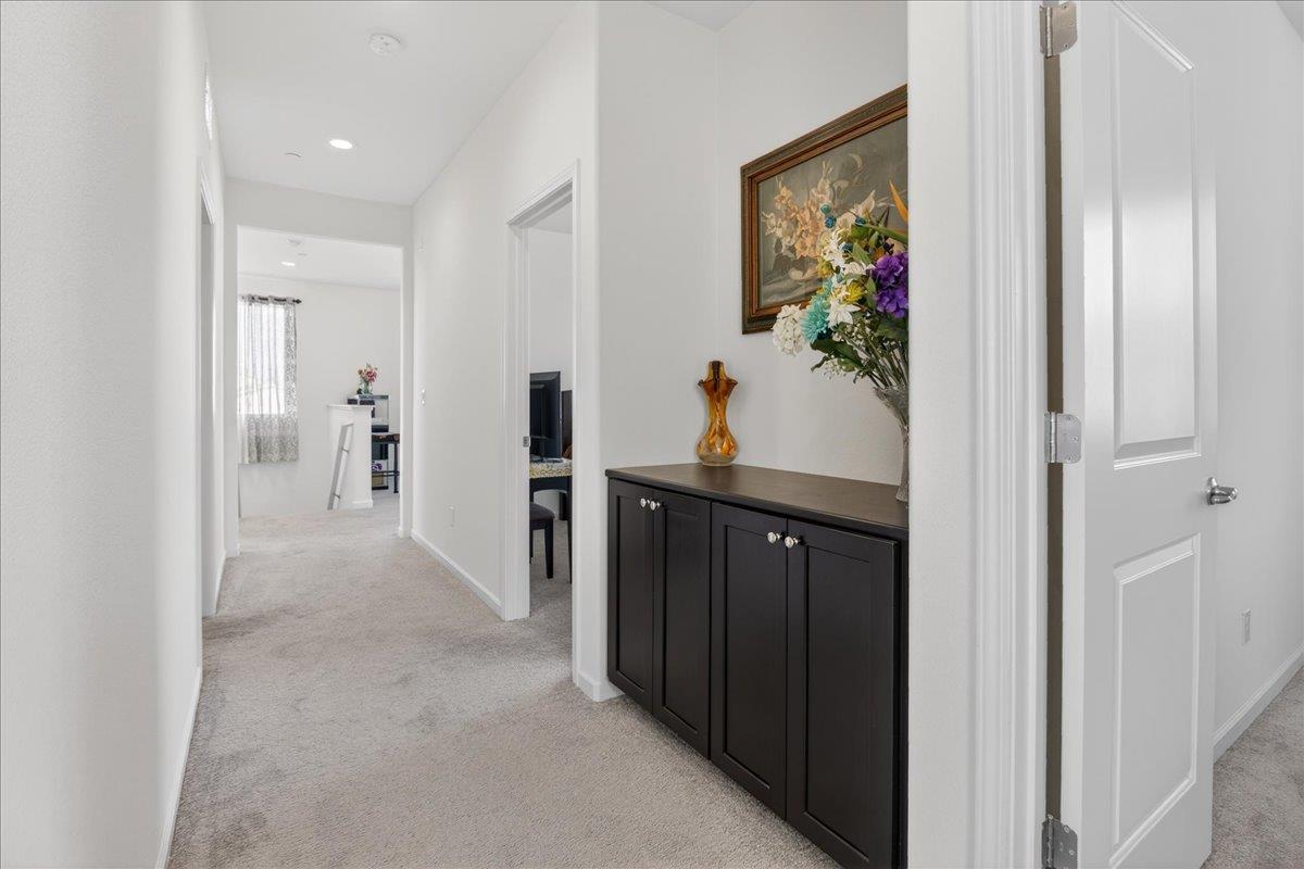 Detail Gallery Image 36 of 46 For 3076 Palomino Way, Hollister,  CA 95023 - 5 Beds | 3 Baths