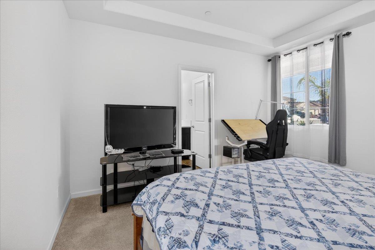 Detail Gallery Image 40 of 46 For 3076 Palomino Way, Hollister,  CA 95023 - 5 Beds | 3 Baths