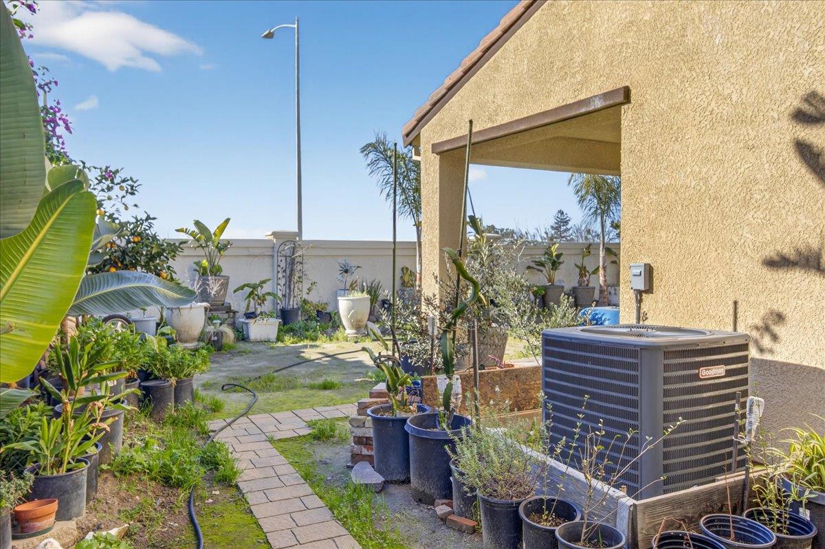 Detail Gallery Image 44 of 46 For 3076 Palomino Way, Hollister,  CA 95023 - 5 Beds | 3 Baths