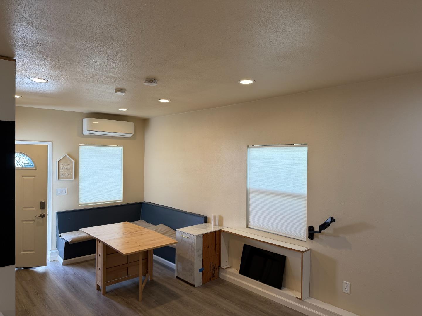 Detail Gallery Image 2 of 8 For 32 Cambridge St Adu,  San Carlos,  CA 94070 - 0 Beds | 1 Baths