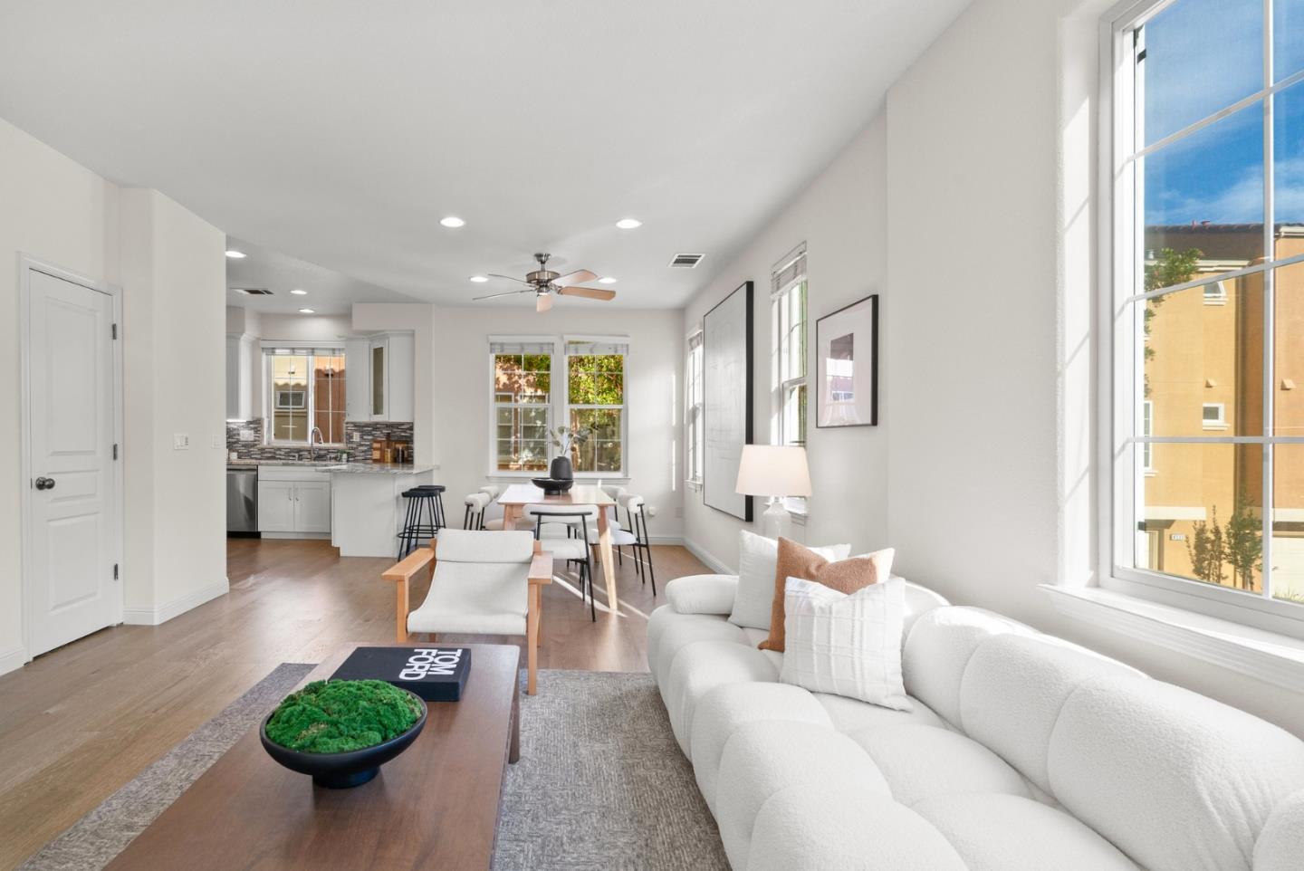 Detail Gallery Image 16 of 54 For 4559 Laird Cir, Santa Clara,  CA 95054 - 3 Beds | 2/1 Baths