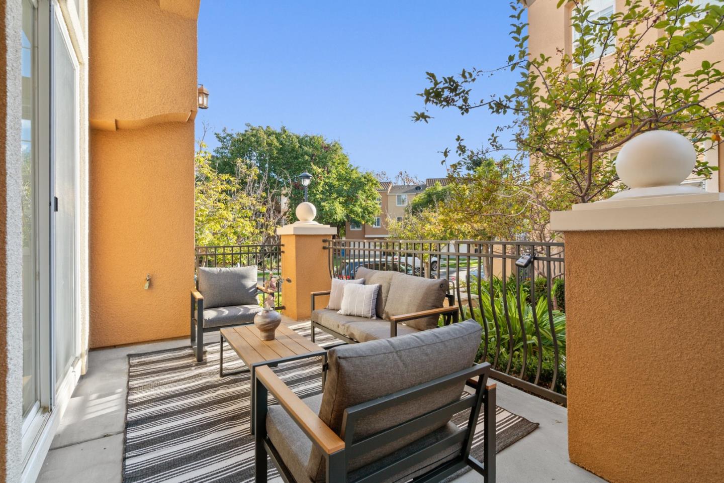 Detail Gallery Image 3 of 54 For 4559 Laird Cir, Santa Clara,  CA 95054 - 3 Beds | 2/1 Baths