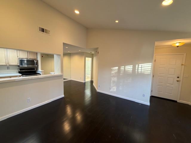 Detail Gallery Image 4 of 17 For 908 Goose Lake Ct, San Jose,  CA 95123 - 2 Beds | 2 Baths