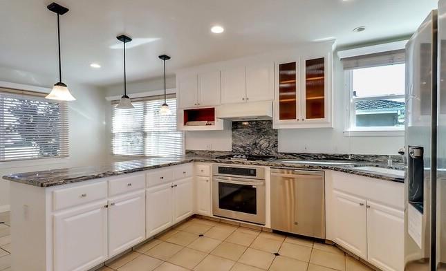 Detail Gallery Image 4 of 28 For 747 18th, San Jose,  CA 95112 - 4 Beds | 3 Baths