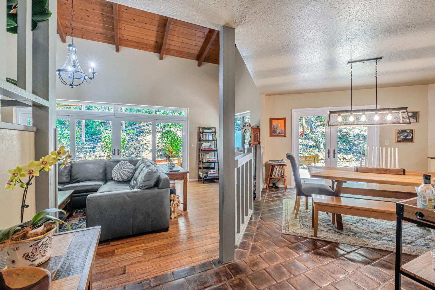 Detail Gallery Image 6 of 66 For 4858 Freedom Blvd, Aptos,  CA 95003 - 3 Beds | 3 Baths