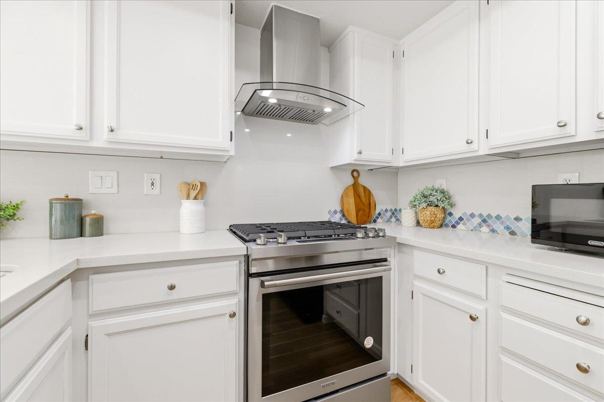 Detail Gallery Image 25 of 72 For 410 Galleria Dr #6,  San Jose,  CA 95134 - 2 Beds | 2/1 Baths